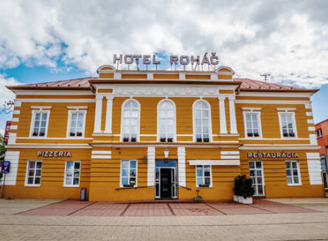 Oravský hotel Roháč*** v blízkosti aquaparkov a s pizzou z vlastnej pizzerie zdarma.