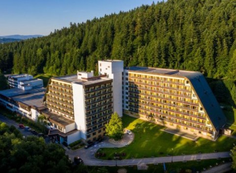 PIENINY - Ľubovňa v rodinnom hoteli s bazénom a polpenziou. Až 2 deti majú ubytovanie zdarma!