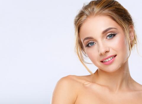 Doprajte svojej pokožke luxusnú starostlivosť v príjemnom prostredí salónu Nefritt estee. Omladenie pleti s diamantovou mikrodermabráziou.