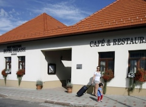 Pobyt v historickom centre mesta Bojnice v hoteli Belassi s raňajkami v cene.