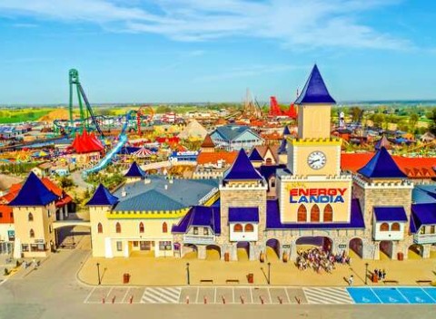 ENERGYLANDIA - top zábavný park Poľska so 75 atrakciami a aquaparkom bez obmedzení.