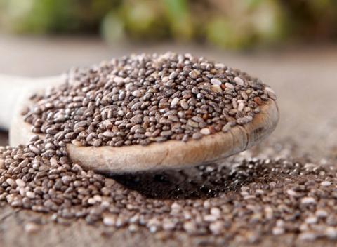 Kilové balenie chia semienok. Pomáhajú pri chudnutí, dodávajú energiu, znižujú chuť do jedla, prečisťujú črevá, zrýchľujú metabolizmus.