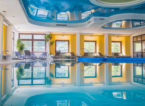 Krásne Viedenské Alpy v Sporthoteli am Semmering *** uprostred prírody s bazénom, saunou a polpenziou.