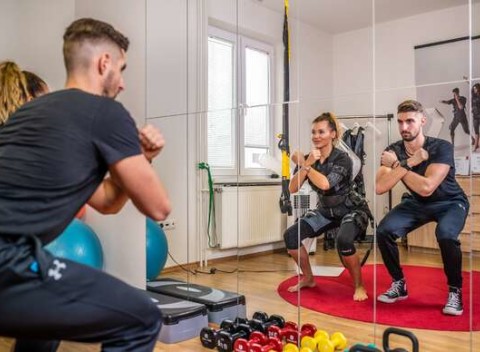 Účinné a nenáročné cvičenie pomocou impulzov z XBody. Viditeľné výsledky za krátky čas.