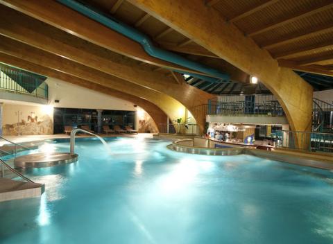 Wellness pobyt v Hoteli Riverside*** s neobmedzeným vstupom do AquaCity Poprad a s kryoterapiou. Doprajte si relax vo Vysokých Tatrách. 