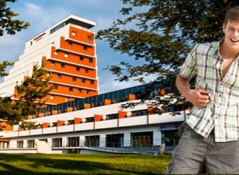 Užite si jeseň v centre Štrbského Plesa spojené s nádherným výhľadom na Tatry. Pobyt v súkromných apartmánoch v komplexe Panorama Resort.