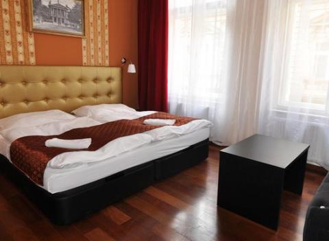 Vydajte sa do Prahy za zábavou, pamiatkami i kultúrou. Pobyt s raňajkami v Hoteli Prague Star**** priamo v centre mesta.