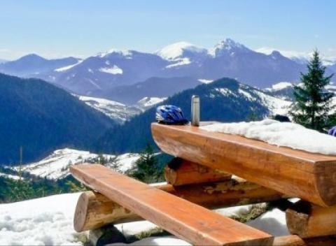 Oddýchnite si od každodenného ruchu a zhonu uprostred malebnej prírody Južnej Moravy. Wellness pobyt v hoteli Filipov pri meste Javorník.