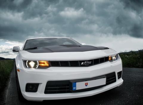 Prenájom kultových áut Chevrolet Camaro alebo Dodge Ram 1500, s ktorými si splníte sen o jazde snov. Požičanie na 3 až 48 hodín.