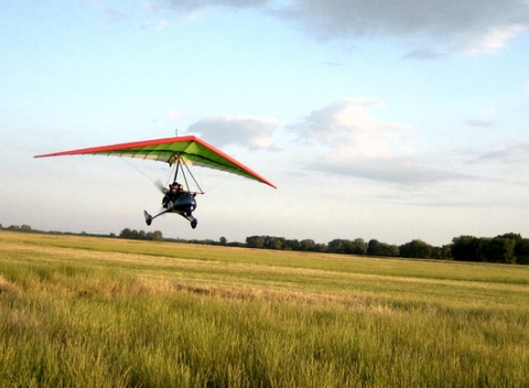 Čím vyššie budú krídla rogala, tým vyšší bude aj váš adrenalín. Nezabudnuteľný poznávací let rogalom ponad krásnu Nitru.
