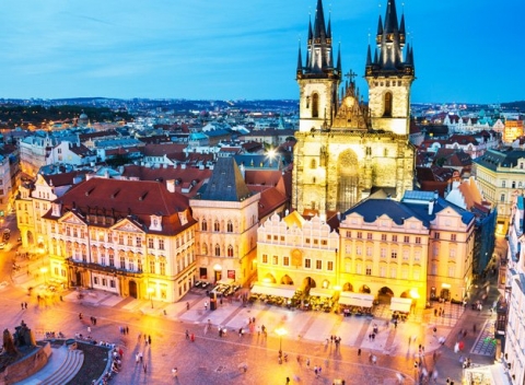 Srdce Európy, jedno z najkrajších miest na svete a architektonický skvost na Vltave ‒ Praha. Rodinný pobyt v 4* Hoteli Expo s raňajkami.  