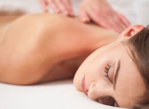 Upokojujúce masáže podľa výberu. V centre relaxu Amija znovu načerpáte stratenú energiu a príjemne povzbudení vykročite do ďalších dní.