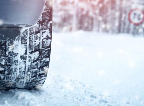 Nenechajte nič na náhodu a pripravte svoje auto na zimnú sezónu. Kompletné prezutie pneumatík a vyváženie v servise Carshift.