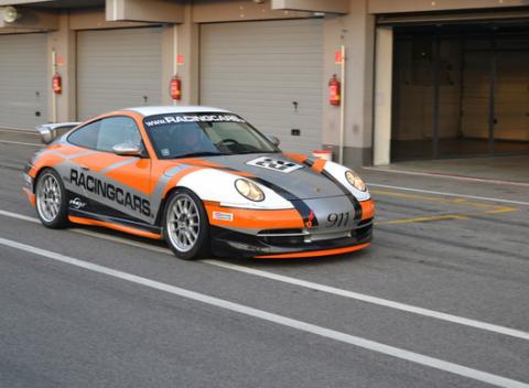 Akčná jazda na Porsche 911 alebo BMW E36 na SLOVAKIA RINGU. Chyťte volant, dupnite na plyn a vychutnajte si skvelú adrenalínovú jazdu.  