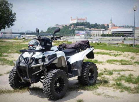 Štvorkolky, s ktorými sa môžete vydať kamkoľvek - rekreačná jazda do vzdialenosti až 110 km. Premeňte váš výlet na maximálny zážitok.