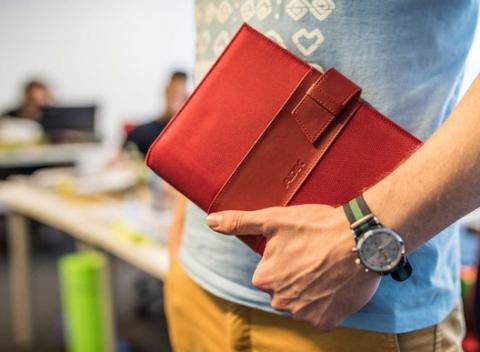 Plánovacie ADK diáre 2017. Váš nový plánovací diár, ktorého zaplnené stránky pohodlne vymeníte za nové si zapamätá všetko potrebné.