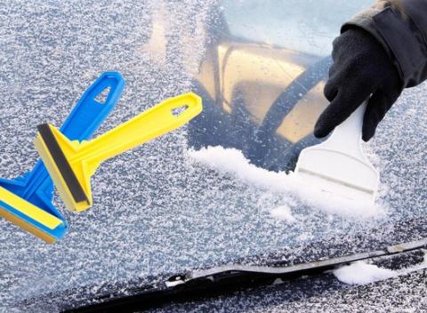 Fínska škrabka MURSKA do auta, jedna z najlepších na trhu. Hlava zo špeciálnej zliatiny s mosadznou čepeľou, ktorá nedoškriabe okná.