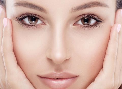 Šetrné a účinné kozmetické ošetrenia pre všetky typy pleti. Doprajte profesionálnu regeneráciu vašej unavenej pokožke.