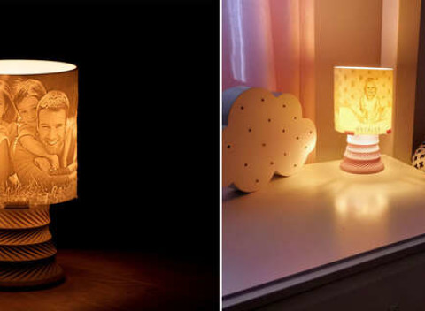 Lampa s vlastným motívom - rozžiarte svoje fotografie. Dosť bolo klasických fotorámikov.