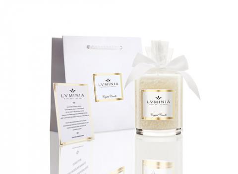 Unikátne luxusné sviečky a telové parfémy LUMINIA sú ručne vyrábané, podmanivé a 100% prírodné. Zabalené v precíznom krištáľovom skle Bohemia Crystal.