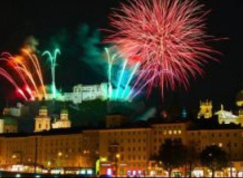 Prežite neazbudnuteľný Silvester v barokovom meste Mozarta a Tichej noc. Poznávací zájazd do rakúskeho Salzburgu a na jazero Konigssee. 