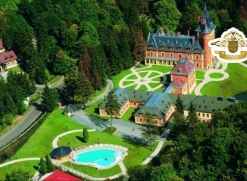 Maximálny relax vo wellness, ubytovanie v luxusných izbách zámockého hotela, polpenzia, to je dovolenka v hoteli Kastélyhotel Sasvár.