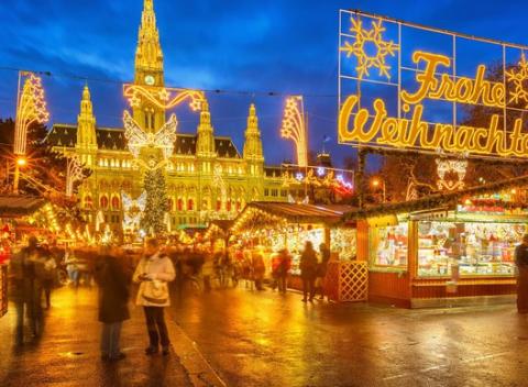 Neopakovateľná a romantická atmosféra vianočnej Viedne čaká len na vás! Pobyt v 4* hoteli Bellevue s raňajkami a dieťa do 12 rokov zdarma.