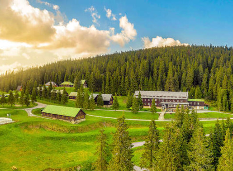 Wellness pobyt v Nízkych Tatrách ďaleko od civilizácie v Hoteli Granit Smrekovica*** s polpenziou.