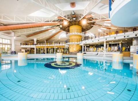 Penzión Wolf*** len 9 minút od slávnych kúpeľov Sárvár s možnosťou vstupu v cene.