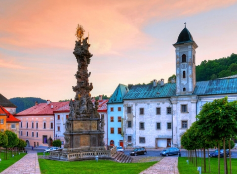 Vychutnajte si oddych a objavte najtajnejšie zákutia v historickom banskom meste, ktoré má prívlastok zlaté v kráľovskej Kremnici. 