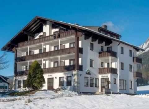 Dovolenka v rakúskych horách, to je záruka skvelých zážitkov pre všetkých milovníkov zimných radovánok. Rodinný pobyt v hoteli Stierer***.