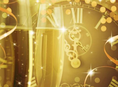 Prijmite pozvanie na pravú silvestrovkú zábavu v hoteli ARMAN***+ na Orave. Fantastický pobyt s neobmedzeným wellness a polpenziou. 