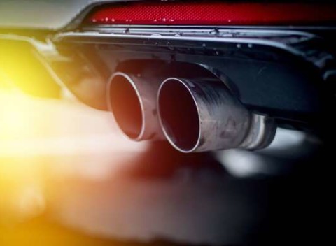 Dekarbonizácia motora a kontrola podvozku – lepší výkon a odhlučnenie vášho vozidla.