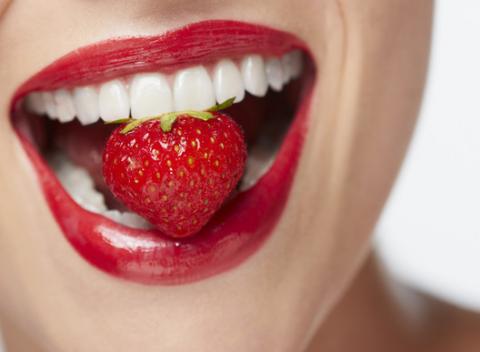 Chráňte svoje zuby, máte predsa iba jedny. Kompletná dentálna hygiena, odstránenie zubného kameňa, pieskovanie, fluoridácia a inštruktáž.