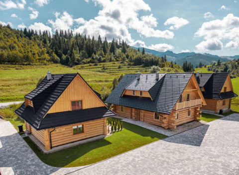Dovolenka na Orave pre celú rodinu s pobytom v chatkách Josu, bazénom a wellness.