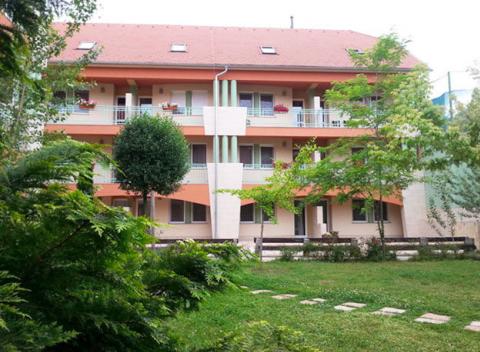 Dokonalý oddych a relax v historickom meste na juhu Maďarska. Rodinný pobyt s polpenziou v Hoteli Makár Sport & Wellness**** v meste Pécs.