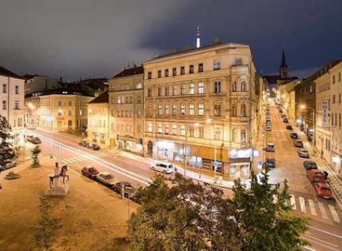 Spoznajte krásy a pamiatky stovežatej Prahy. Pobyt pre dvoch s raňajkami na 3-4 dni v 3* hoteli Dalimil v Prahe na Žižkove. 