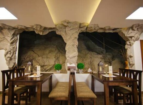 Hotel Fatra s vlastnou jaskyňou – pobyt v centre Terchovej len kúsok od Vrátnej doliny a Jánošíkových dier.