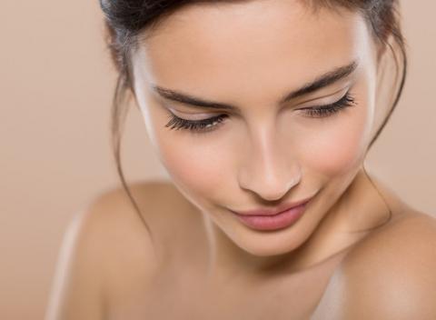 Pleť ako nová... čistá, svieža, hydratovaná, omladnená. Kompletné alebo liftingové ošetrenie pleti so sérom značky DEVEE® a prístrojom BYAS