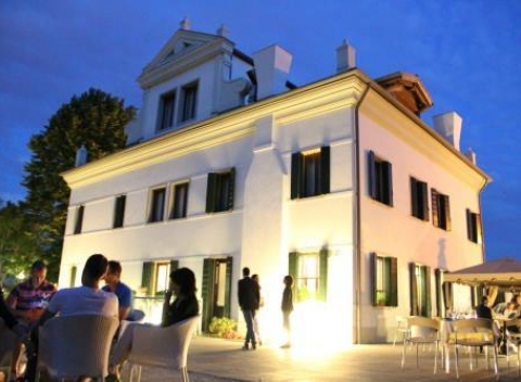 Vychutnajte si romantickú atmosféru Benátok s raňajkami pre dvoch v luxusnom 5* hoteli.