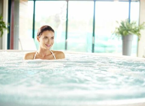 Relaxačný pobyt v kúpeľnom hoteli Máj*** v Piešťanoch s polpenziou a až 10 procedúrami.