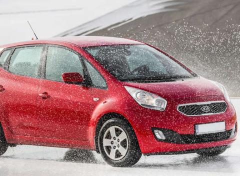 Naučte sa zvládať krízové situácie a tým zachraňovať životy, aj svoj majetok. Celodenný kurz bezpečnej jazdy na SLOVAKIA RINGU vo dvojici.