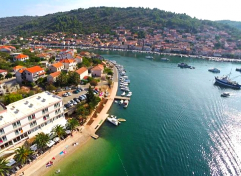 Objavte krásy a výnimočnú atmosféru chorvátskeho ostrova Korčula! Pobyt s all inclusive v Hotel Posejdon ***, priamo pri pláži.