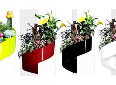Francúzske nástenné interiérové a exteriérové kvetináče Modul’Green v 4 farbách. Jedinečná a vkusná dekorácia do vašich príbytkov. 