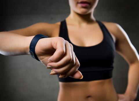 Inteligentný fitness náramok s displejom. Krokomer, vzdialenosť, počítadlo kalórií, monitor spánku, zobrazenie času, pripomenutie udalostí.