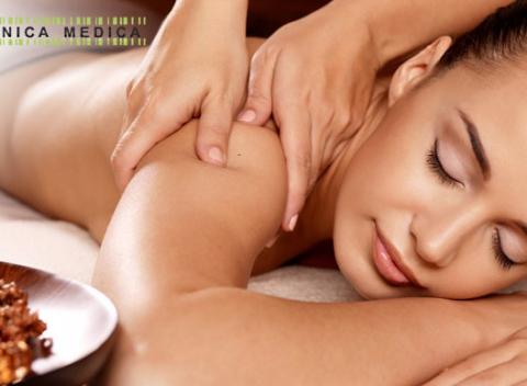Manuálna 90-minútová celotelová lymfodrenážna masáž s teplým zábalom na obličky. Rozprúdi krv, zbaví vás celulitídy a toxínov.