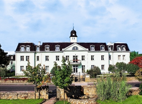 Doprajte si zaslúžené chvíle oddychu a zavítajte do Chorvátského Grobu. Romantický pobyt s polpenziou a bazénom v 4* Boutique Hotel Agátka. 