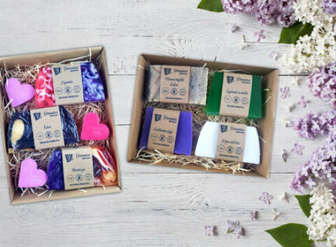 Sety prírodných mydiel na celé telo i tvár v darčekovom balení.