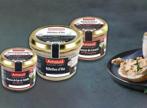 Francúzske pochúťky: kurací krém, pena, teriny, rillety a iné (14 druhov).