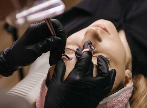 Microblading – tetovanie obočia metódou Phibrows. Stavte na prirodzenosť!